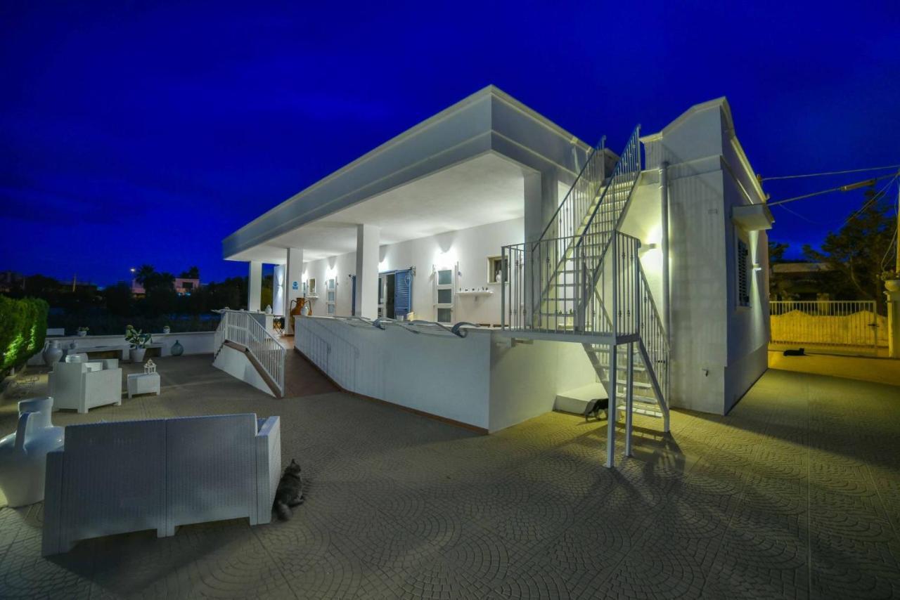 La Caletta Bed And Breakfast Torre Santa Sabina Exterior foto